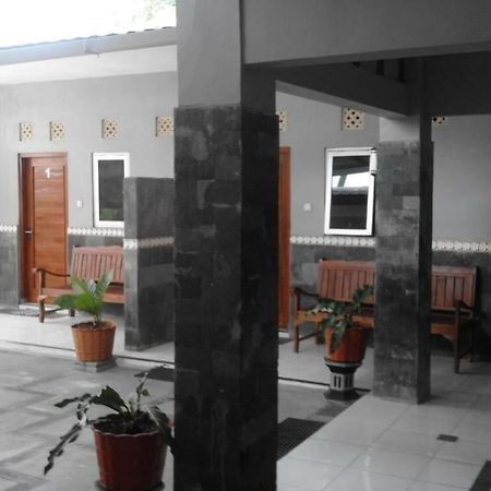 Tanjung Inn Wonosari Экстерьер фото